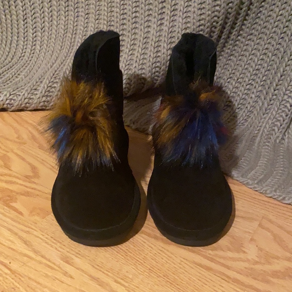 Black bootie with rainbow pompom. Plush lined. Brand new. Size 11, Bearpaw.